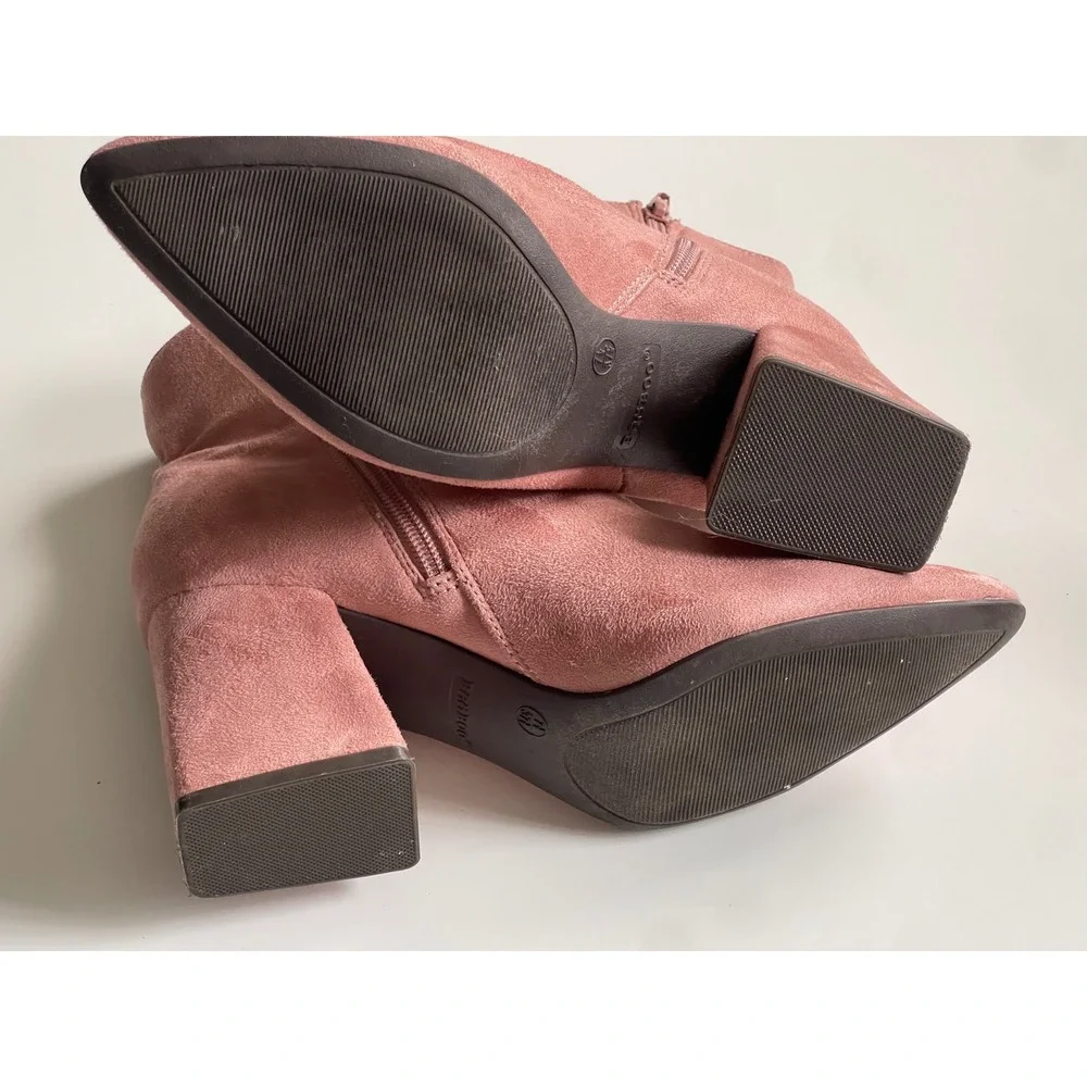 Bamboo Dusty Rose Pink Faux Suede Block Heel Ankle Boots chic boho coquette 7.5